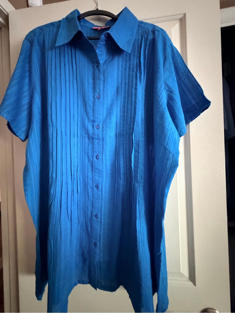 Woman Within Royal Blue Short-Sleeve Pintuck Button-Up Tunic NWOT never worn